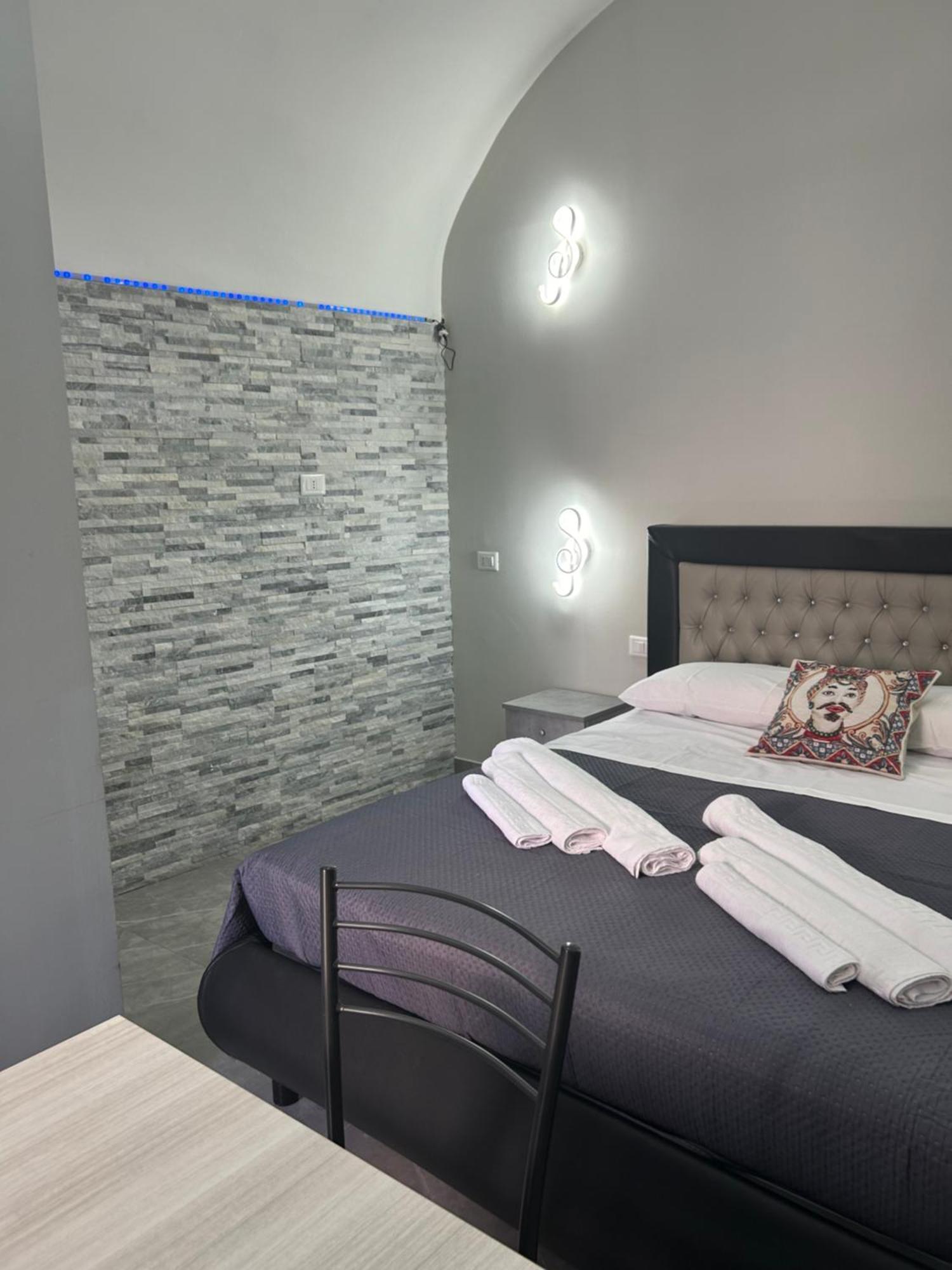 Fanale House Apartment Катания Екстериор снимка