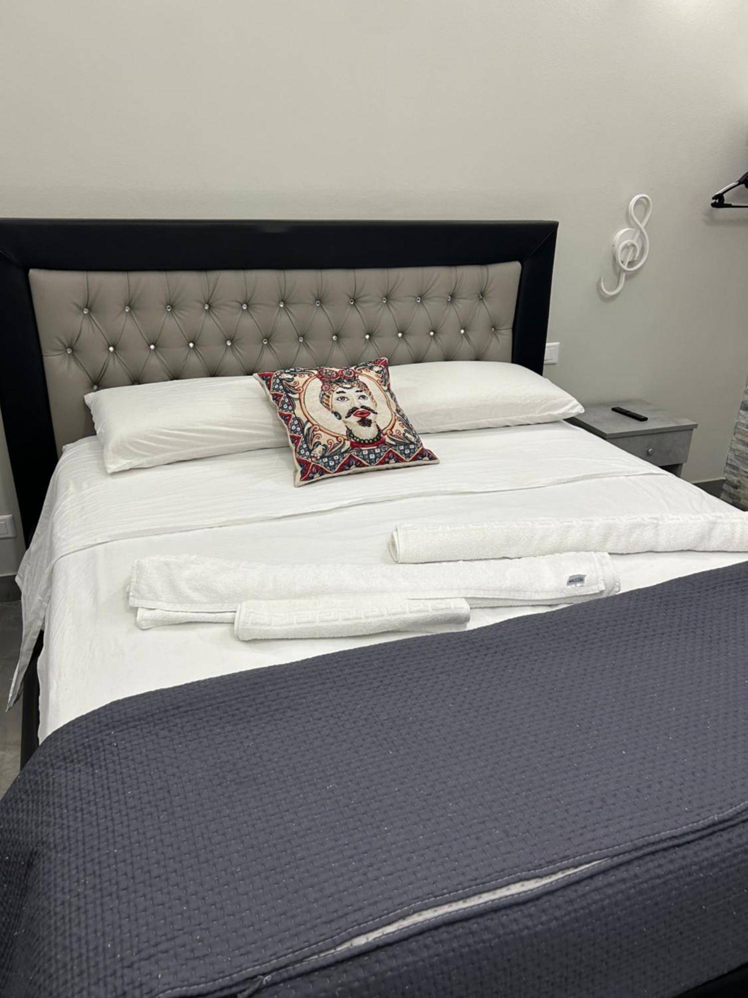 Fanale House Apartment Катания Екстериор снимка
