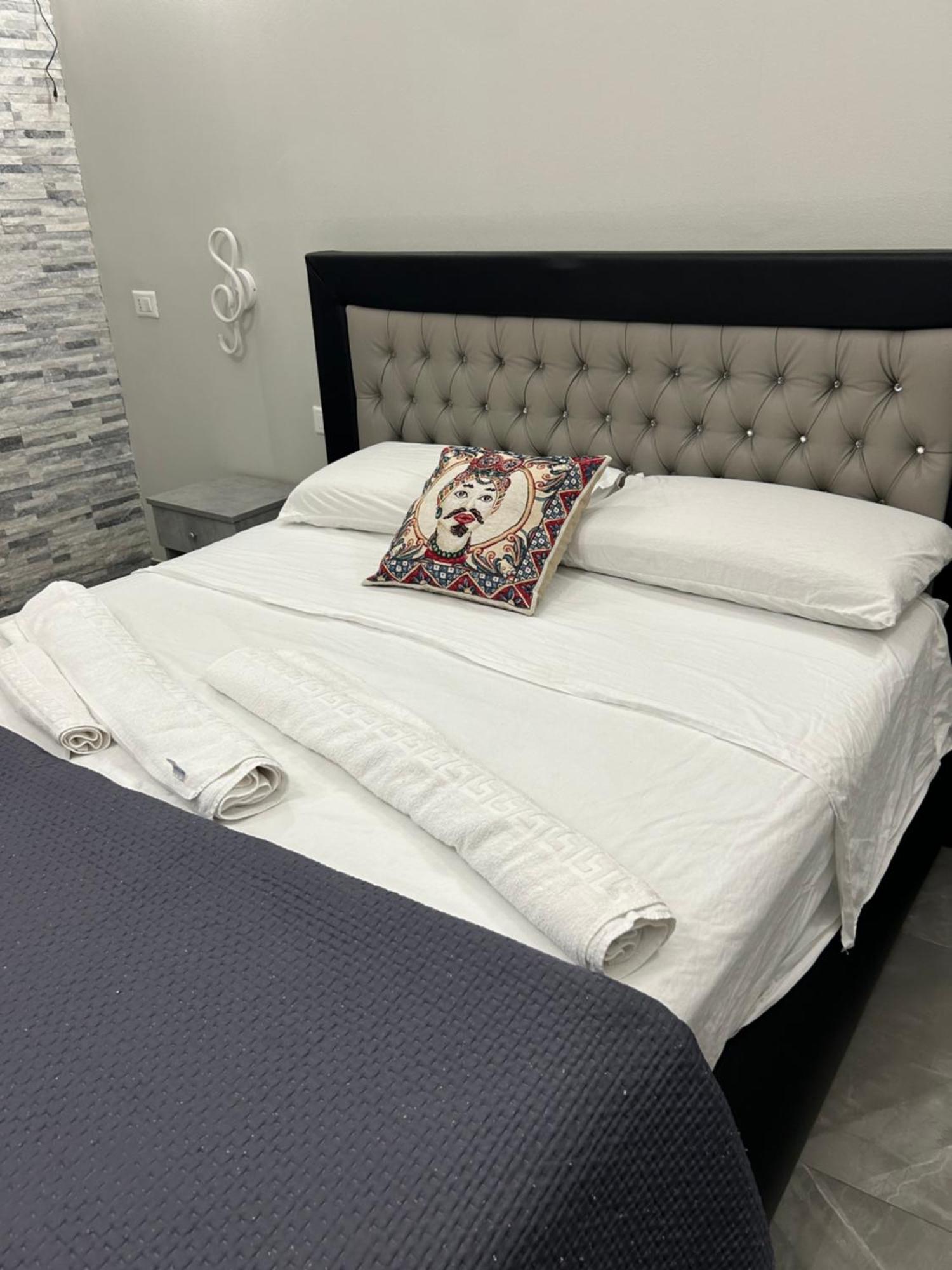 Fanale House Apartment Катания Екстериор снимка