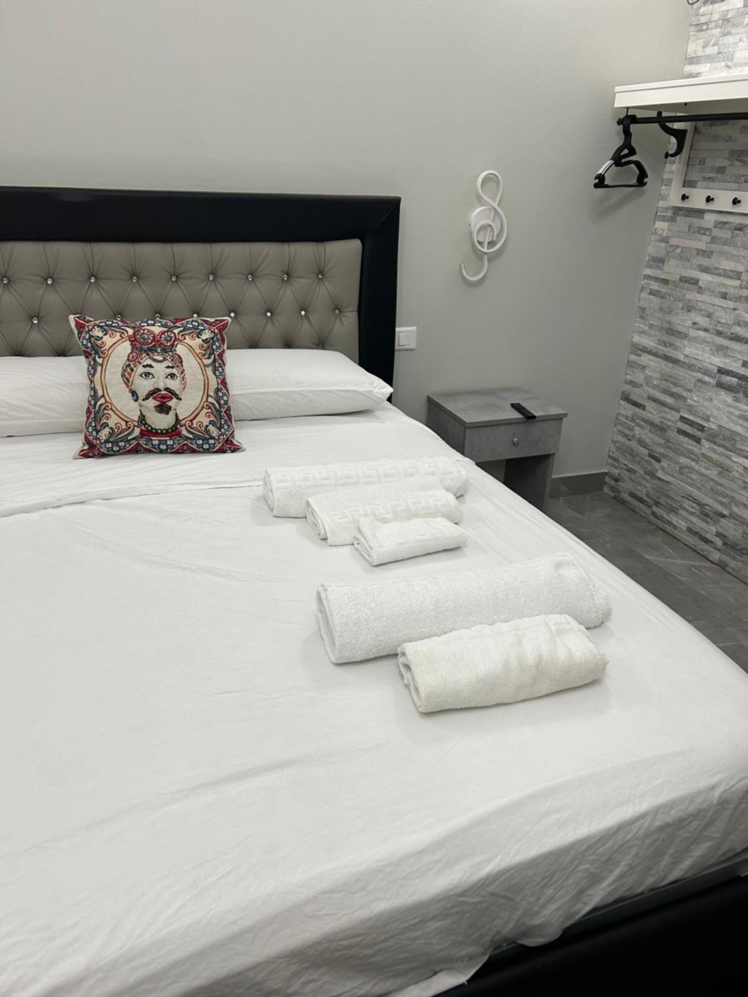 Fanale House Apartment Катания Екстериор снимка