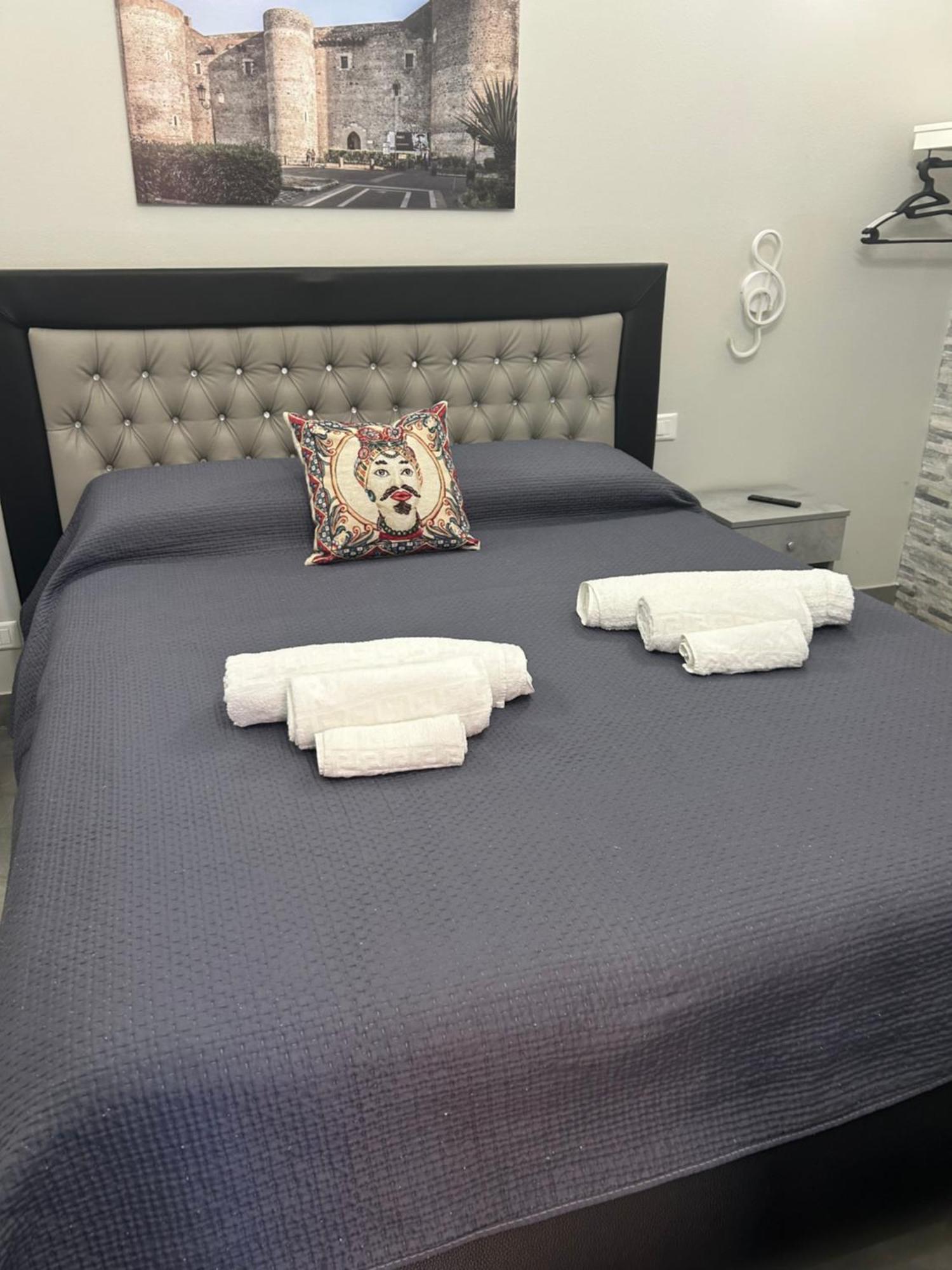Fanale House Apartment Катания Екстериор снимка